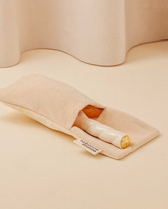 N.02 La Petite Brosse Démêlante & Soin l'Indispensable Blanc Crème