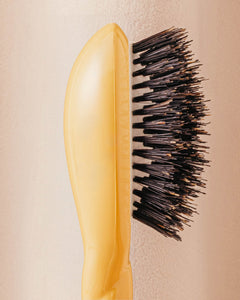 N.01 La Micro Brosse Brillance & Soin l'Universelle Jaune Safran