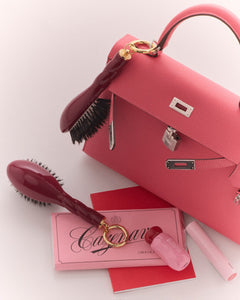 N.01 La Micro Brosse Brillance & Soin l'Universelle Rouge Cerise