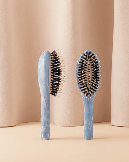 Roseanna x La Bonne Brosse N.03 La Petite Brosse Cuir Chevelu Sensible l'Indispensable Douceur Tie & Dye Bleu