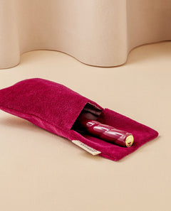 N.03 La Petite Brosse Cuir Chevelu Sensible l'Indispensable Douceur Rouge Cerise