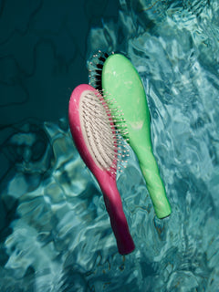 Roseanna x La Bonne Brosse N.03 La Brosse Cuir Chevelu Sensible l'Indispensable Douceur Tie & Dye Vert